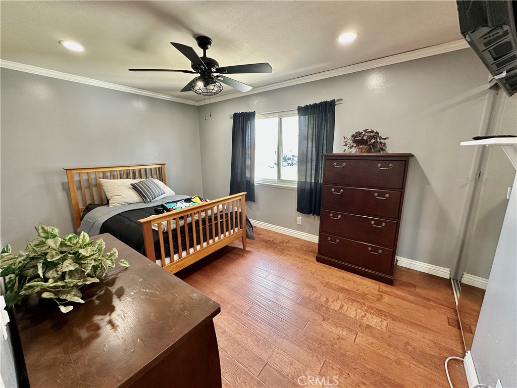 MLS #OC25270143 image #40