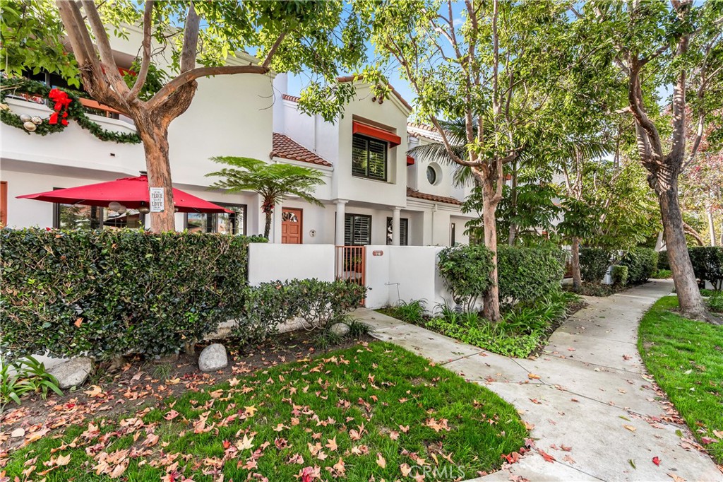 MLS #OC25270158 image #2