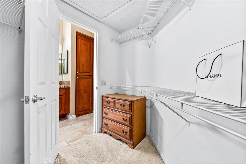 MLS #OC25270158 image #35