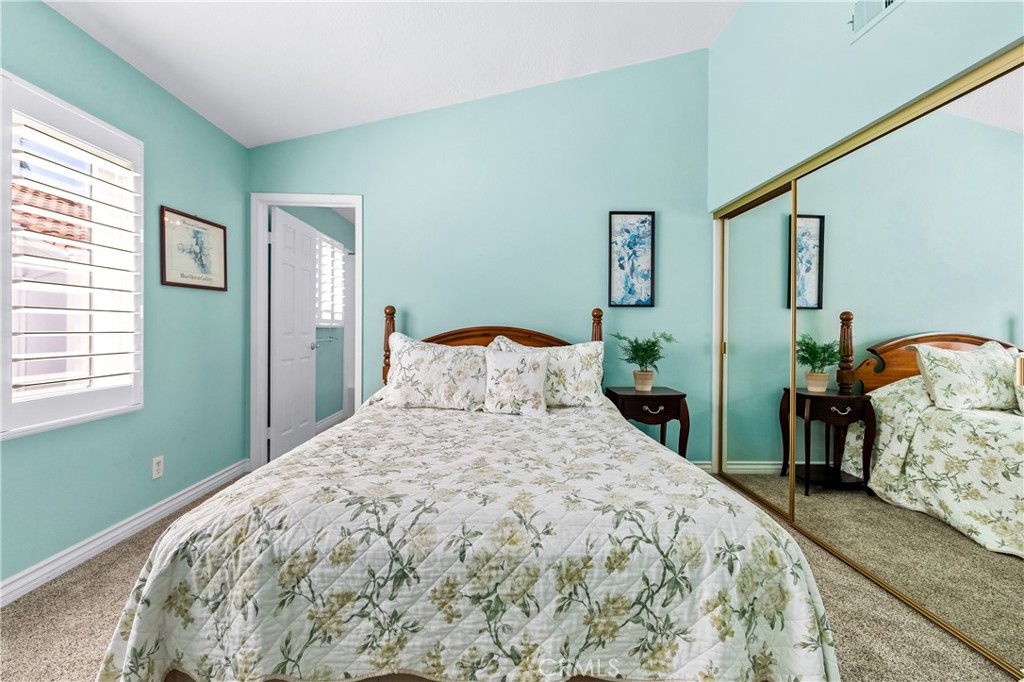 MLS #OC25270158 image #37