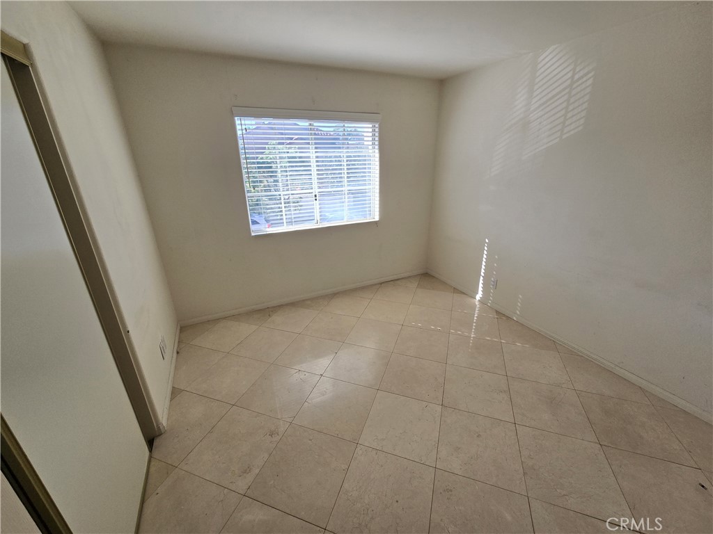 MLS #OC25270167 image #13