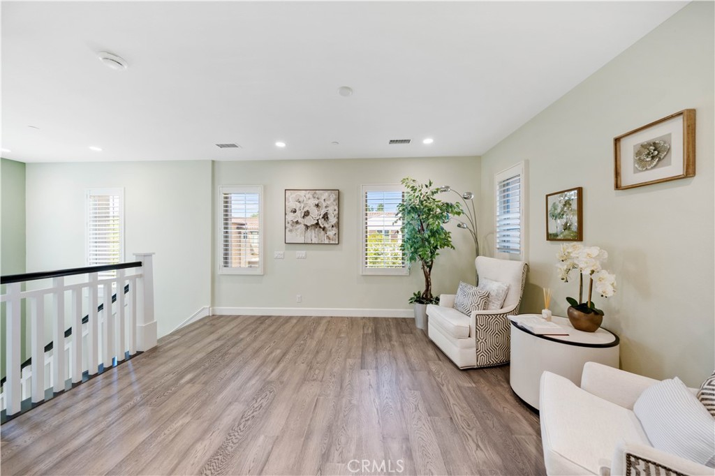 MLS #OC25270200 image #8