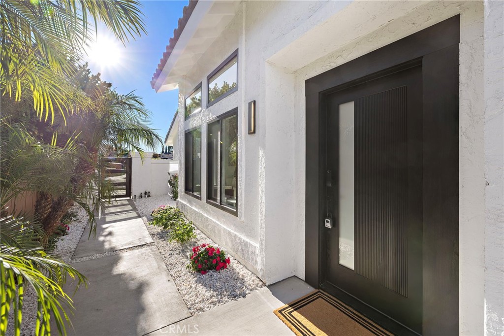 MLS #OC25270206 image #18