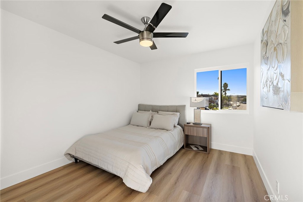 MLS #OC25270206 image #9