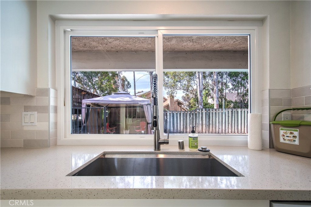 MLS #OC25270237 image #12