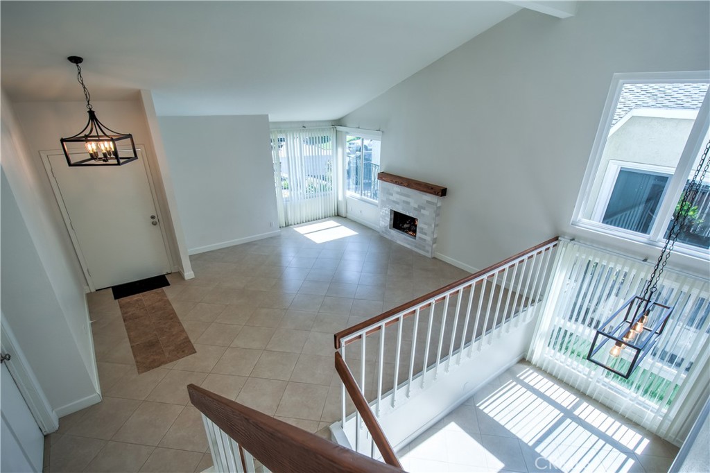 MLS #OC25270237 image #14