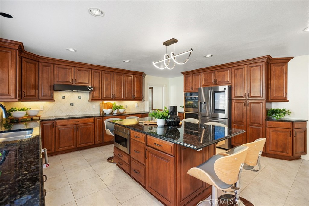 MLS #OC25270242 image #11