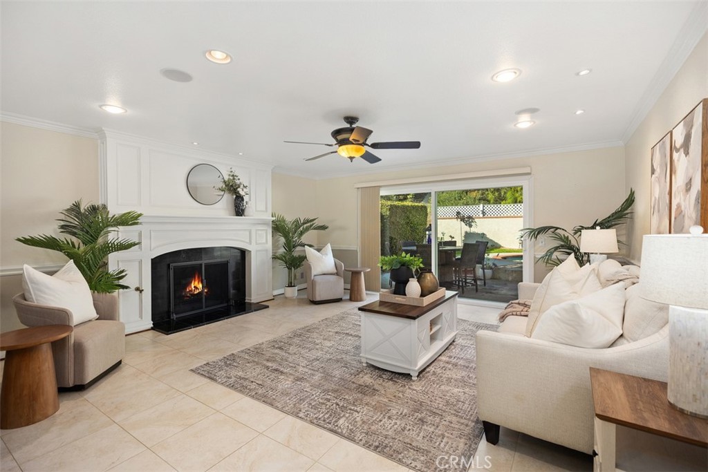 MLS #OC25270242 image #12