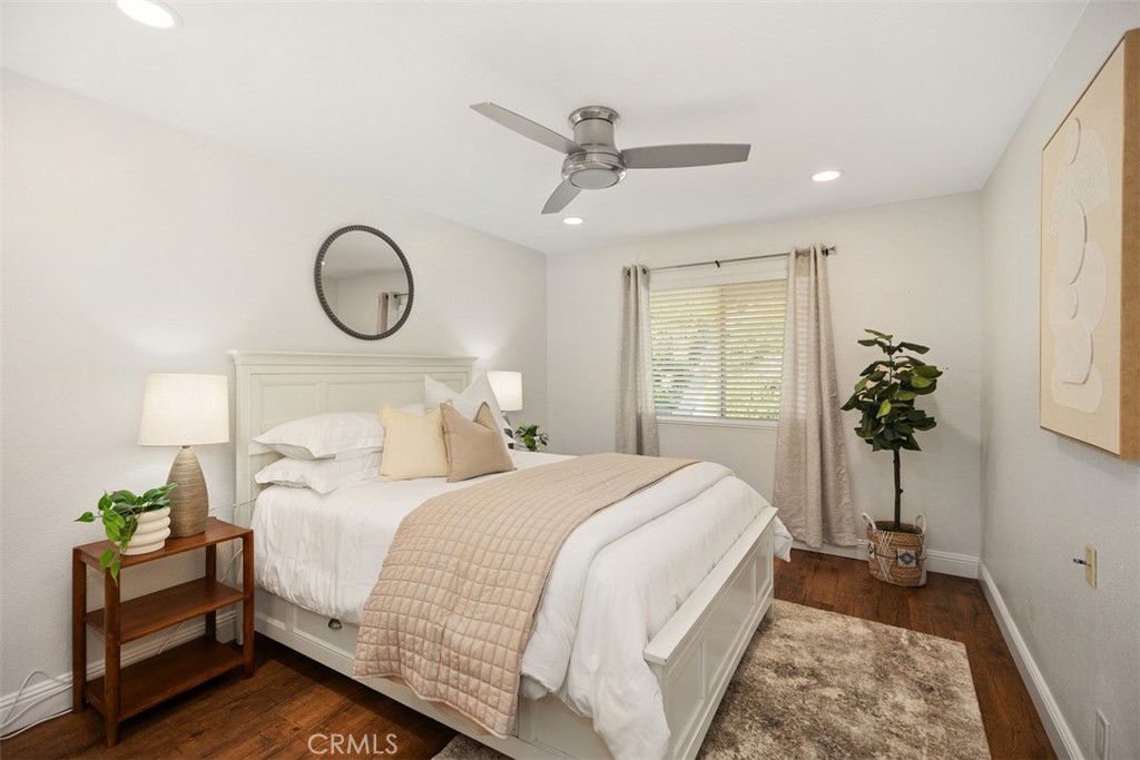 MLS #OC25270242 image #18