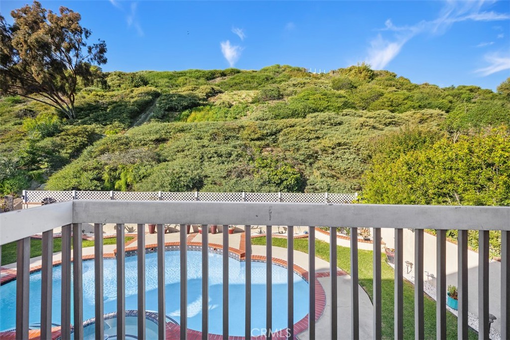 MLS #OC25270242 image #29