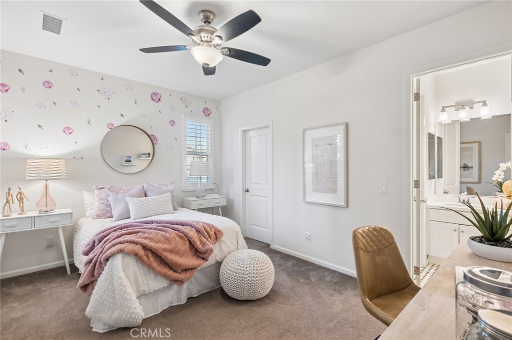 MLS #OC25270244 image #19