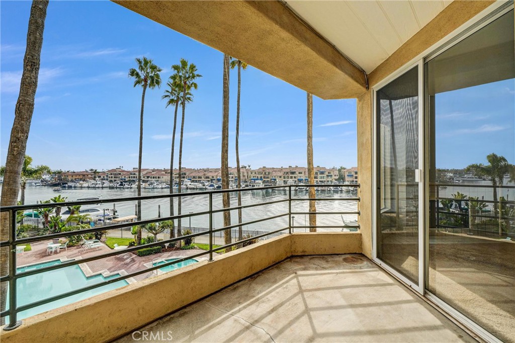 MLS #OC25270247 image #24