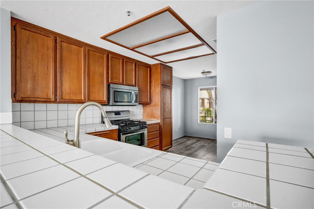 MLS #OC25270247 image #26