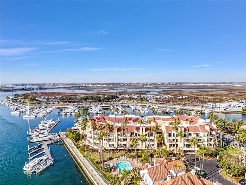 MLS #OC25270247 image #37