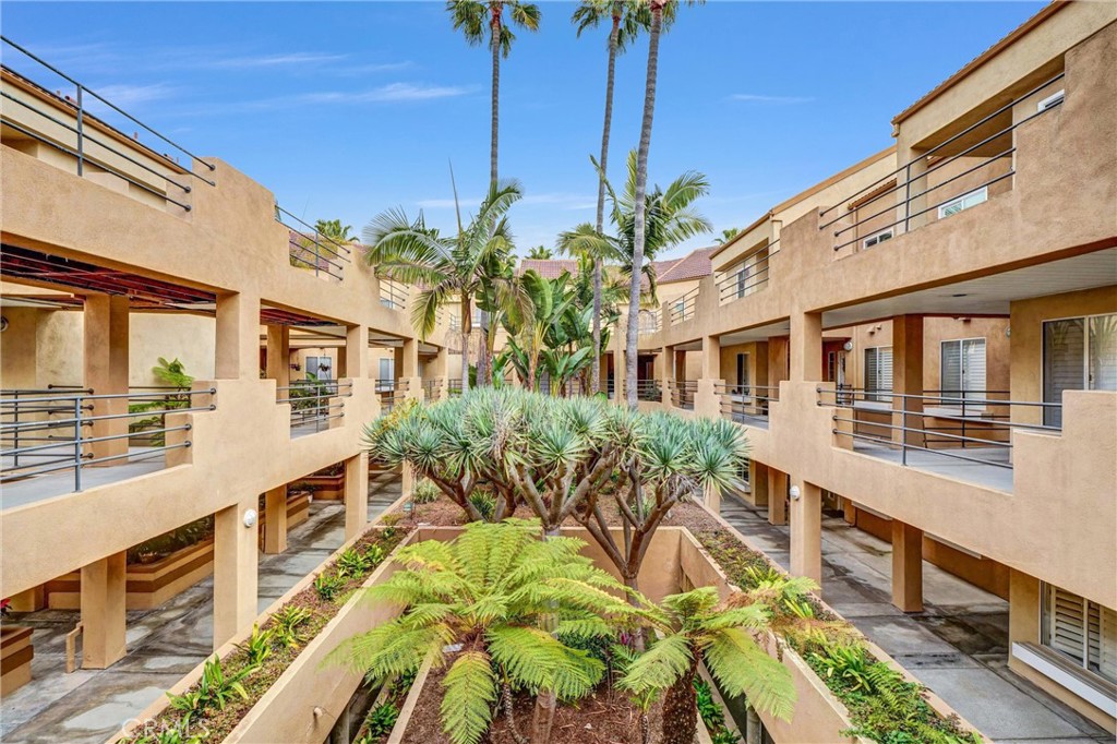 MLS #OC25270247 image #6