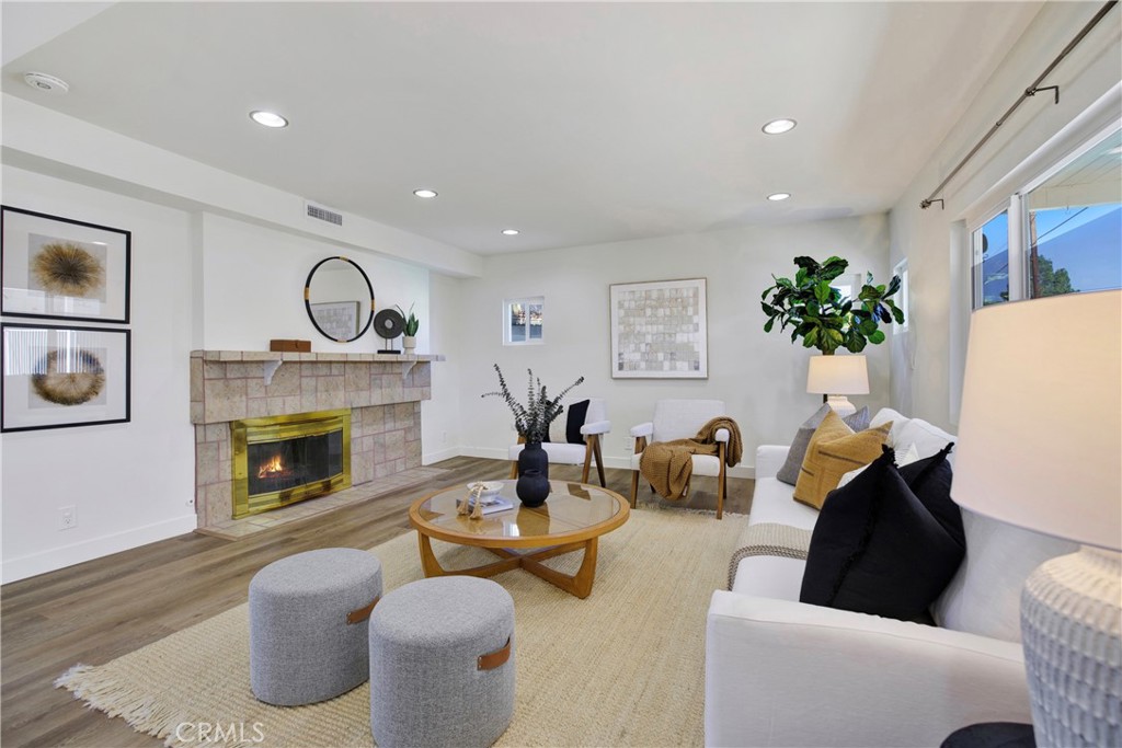 MLS #OC25270263 image #21