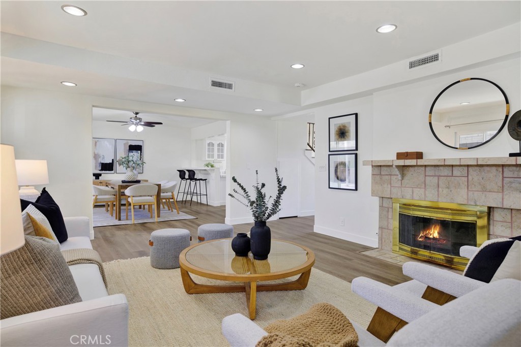 MLS #OC25270263 image #23