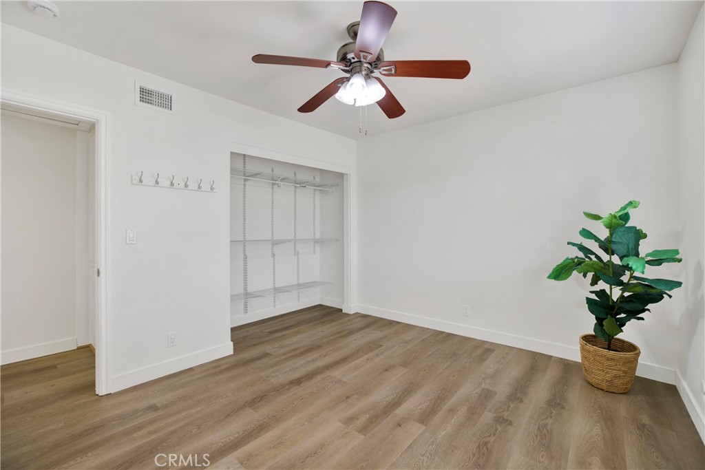 MLS #OC25270263 image #33