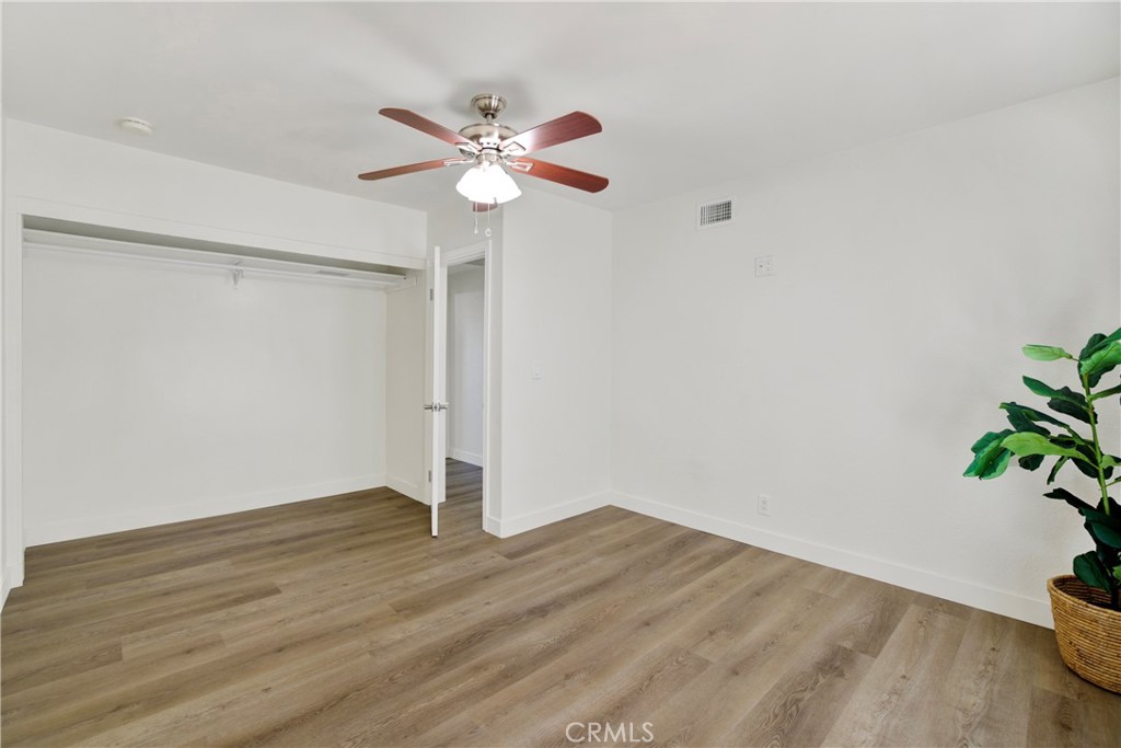 MLS #OC25270263 image #39