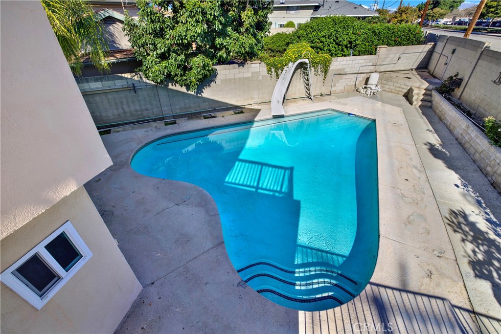 MLS #OC25270263 image #9