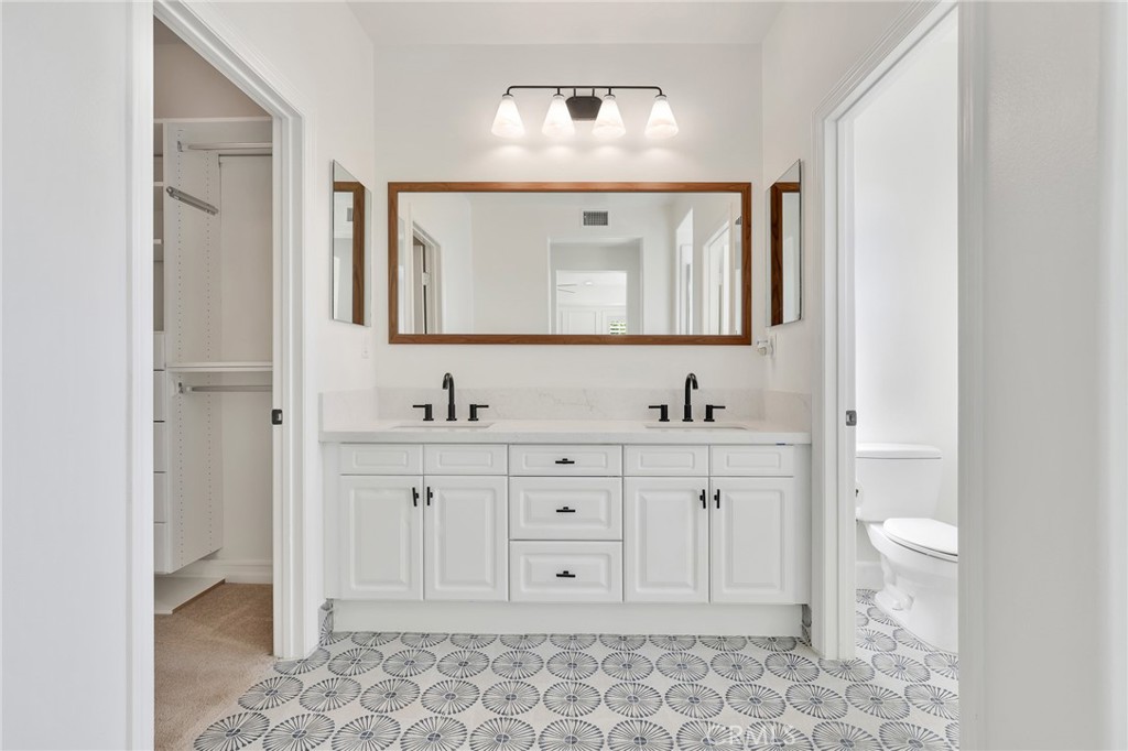 MLS #OC25270276 image #12