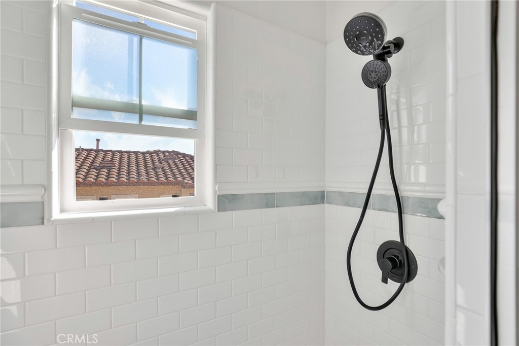 MLS #OC25270276 image #14