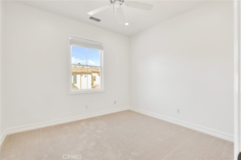 MLS #OC25270276 image #15