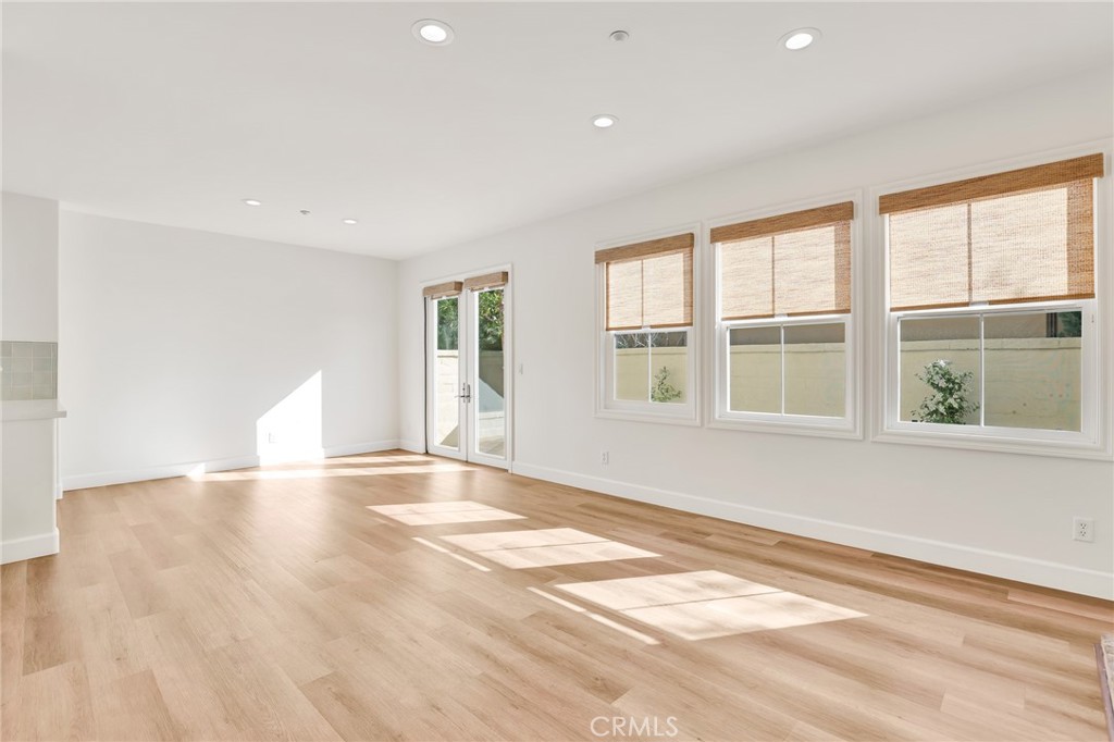 MLS #OC25270276 image #6