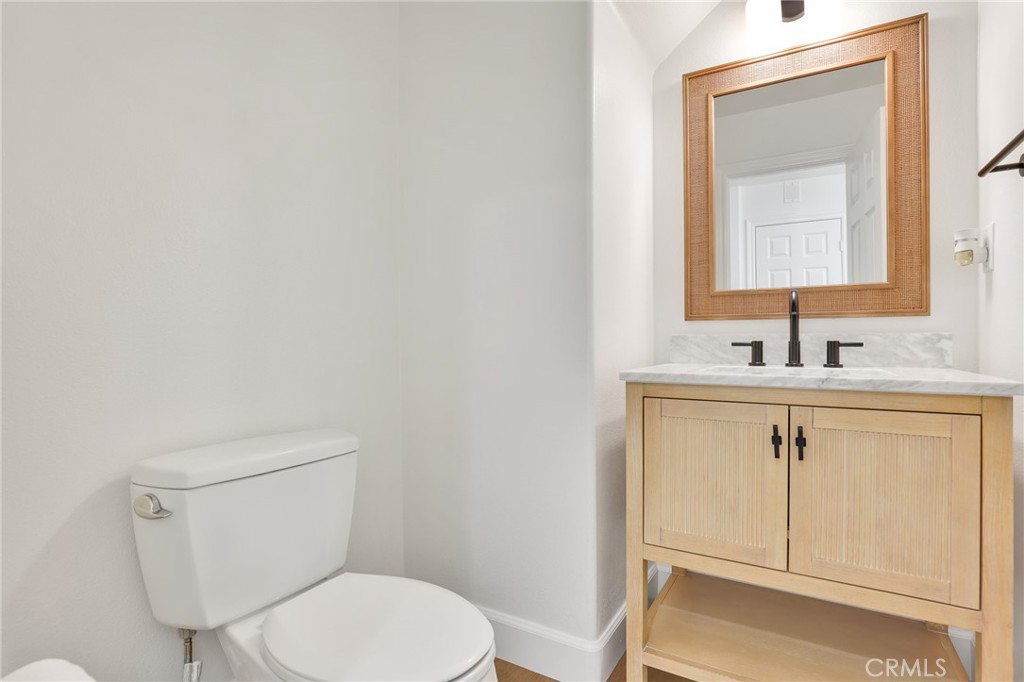 MLS #OC25270276 image #9