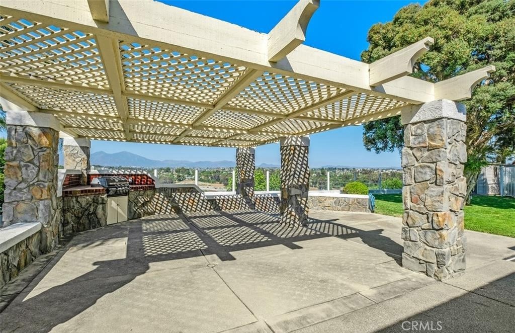 MLS #OC25270295 image #14