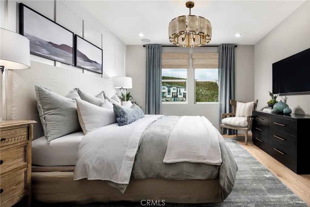 MLS #OC25270300 image #5