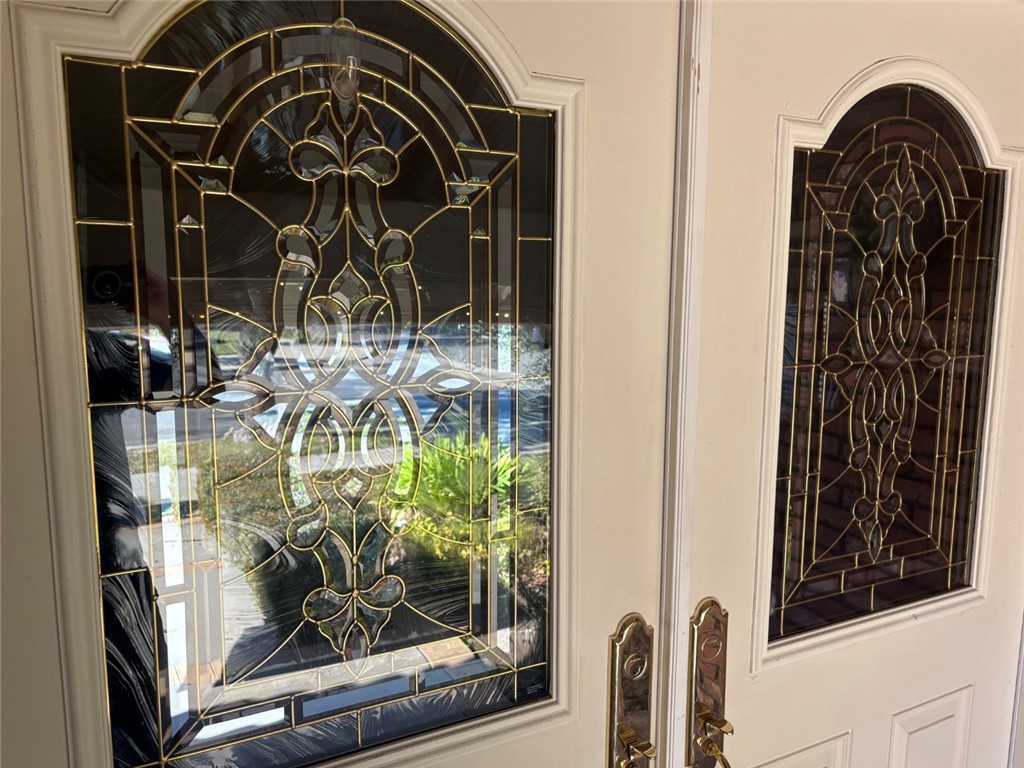 MLS #OC25270320 image #1