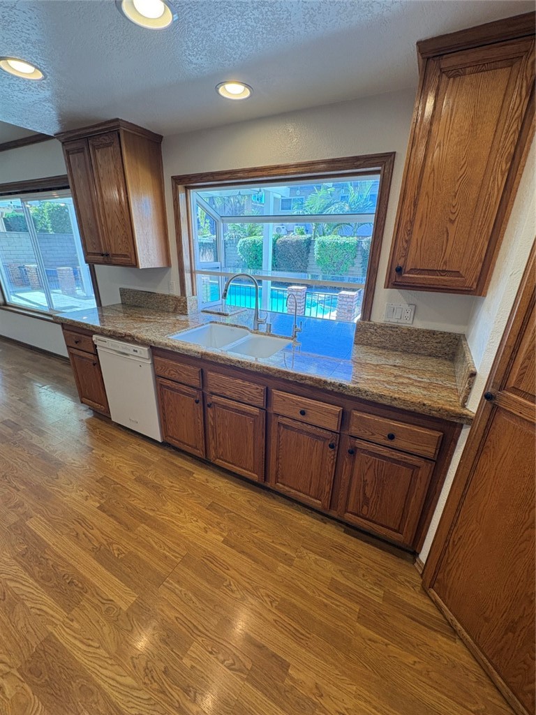 MLS #OC25270320 image #8