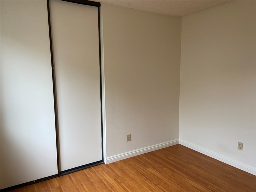 MLS #OC25270322 image #16