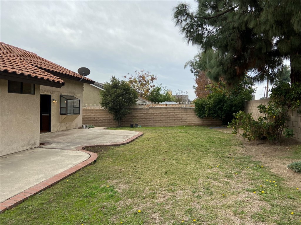 MLS #OC25270322 image #23