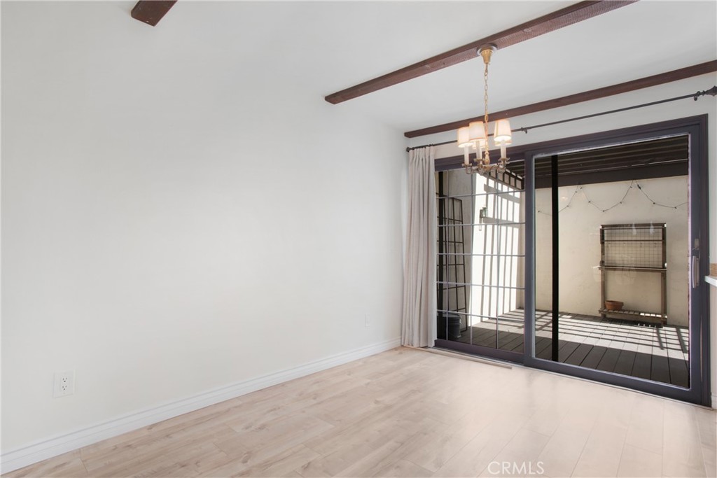 MLS #OC25270338 image #15