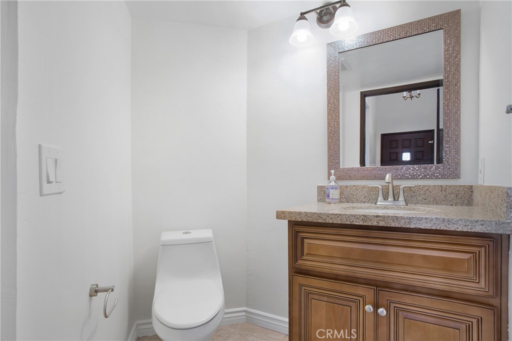 MLS #OC25270338 image #17