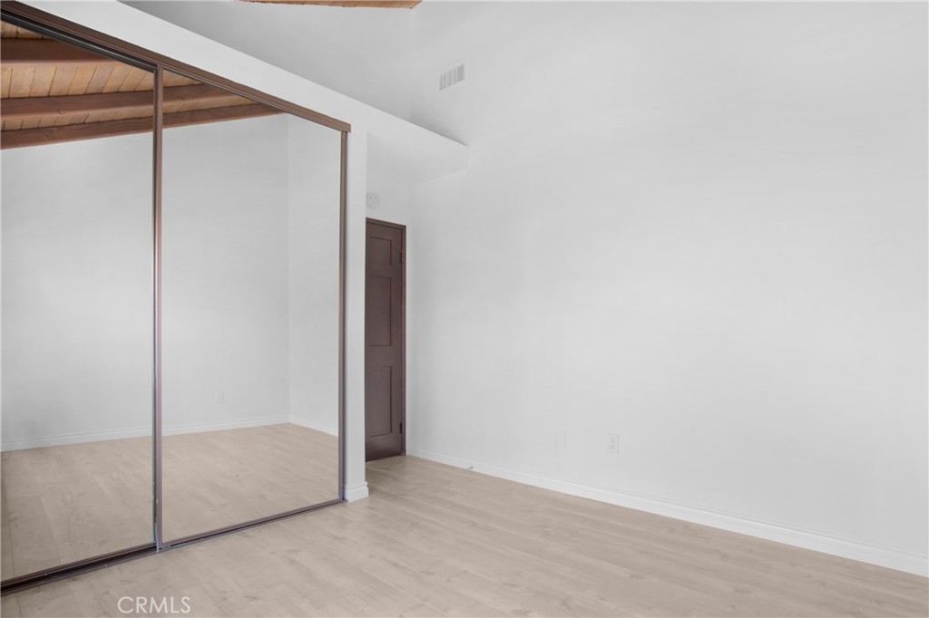 MLS #OC25270338 image #19