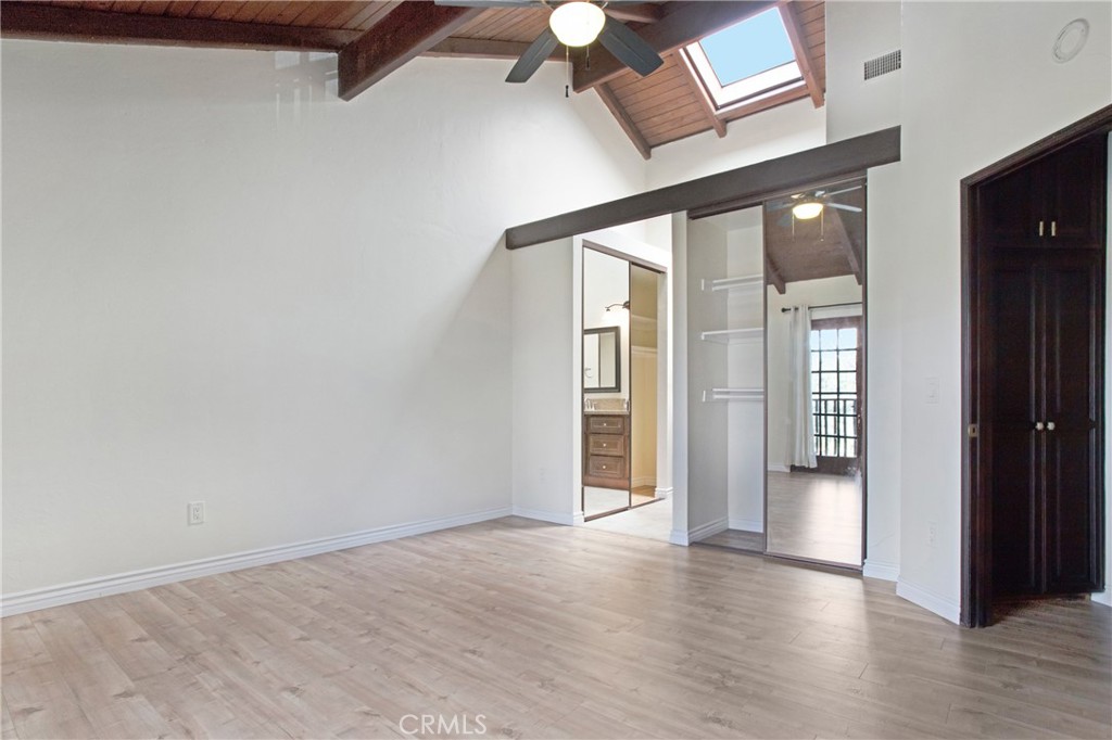 MLS #OC25270338 image #20