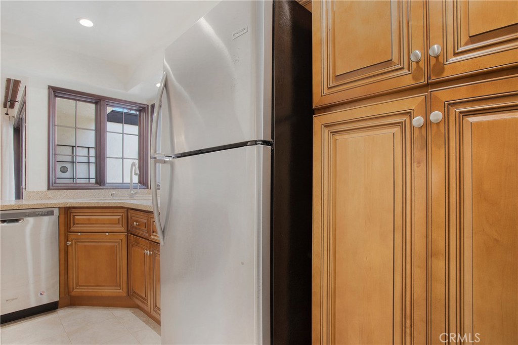 MLS #OC25270338 image #30