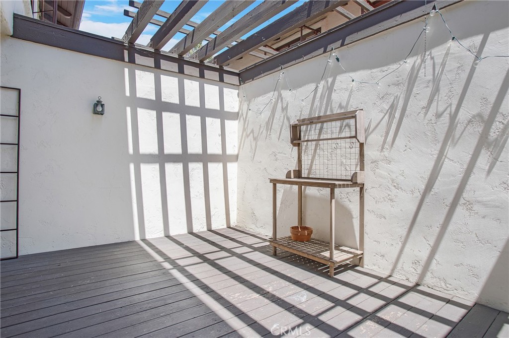 MLS #OC25270338 image #33