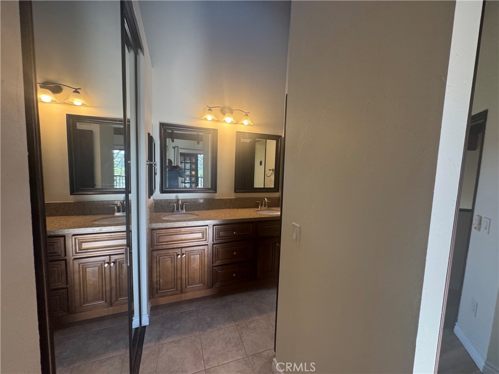 MLS #OC25270338 image #60