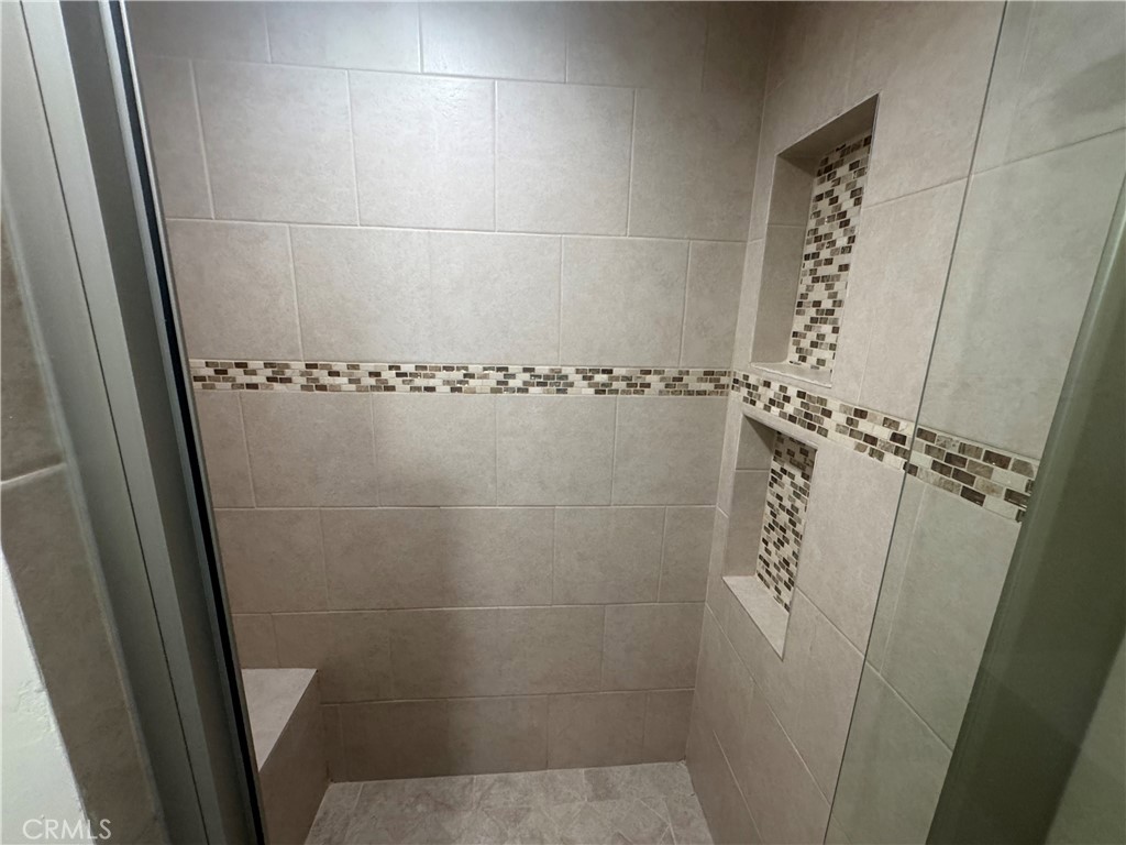 MLS #OC25270338 image #9