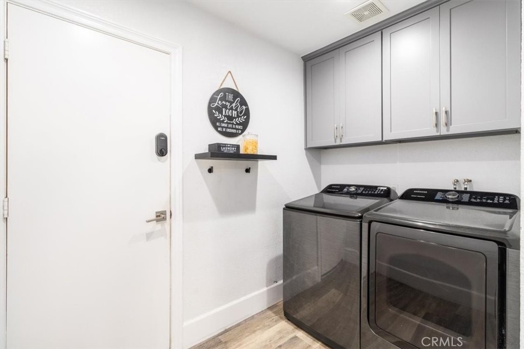 MLS #OC25270355 image #11