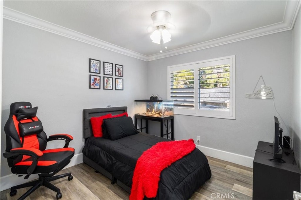 MLS #OC25270355 image #16