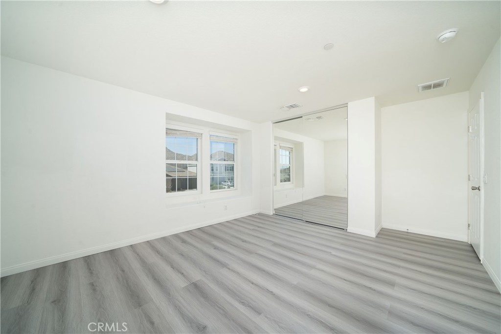 MLS #OC25199519 image #19