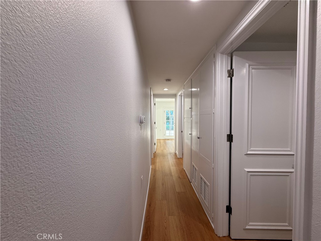 MLS #OC25270381 image #18