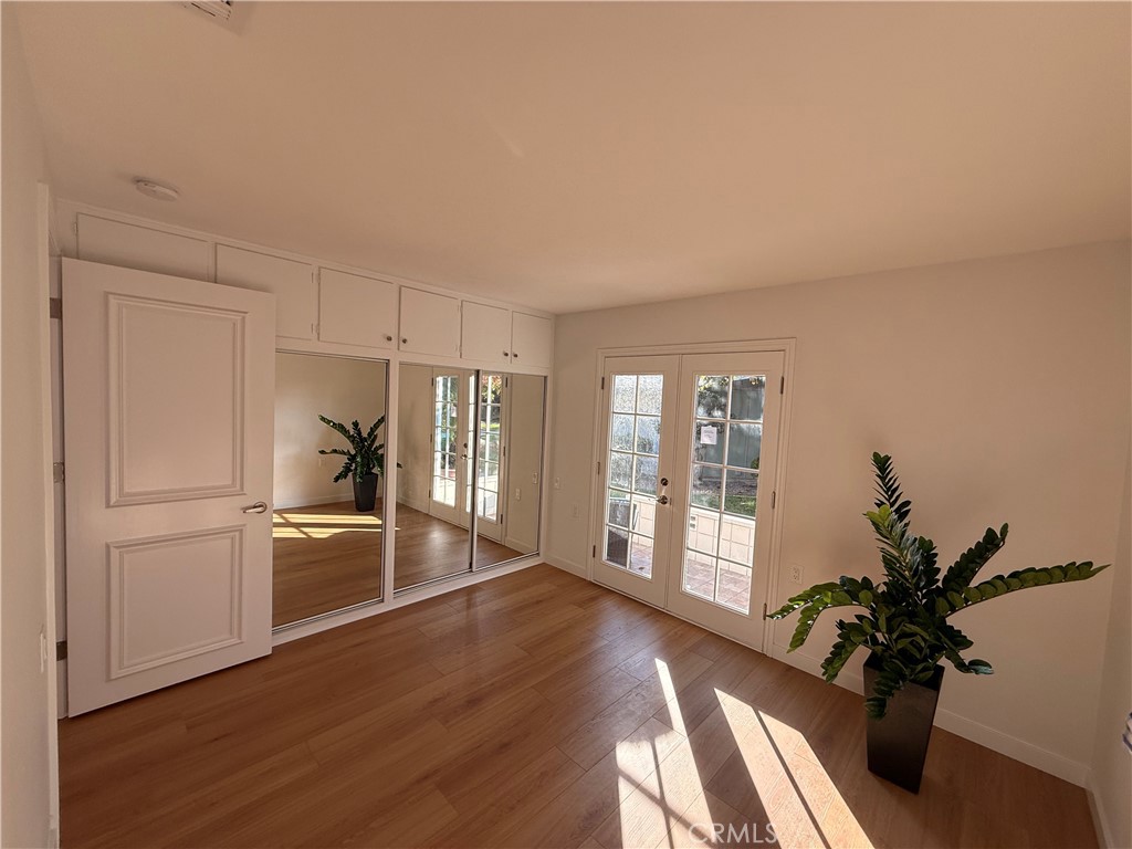 MLS #OC25270381 image #24