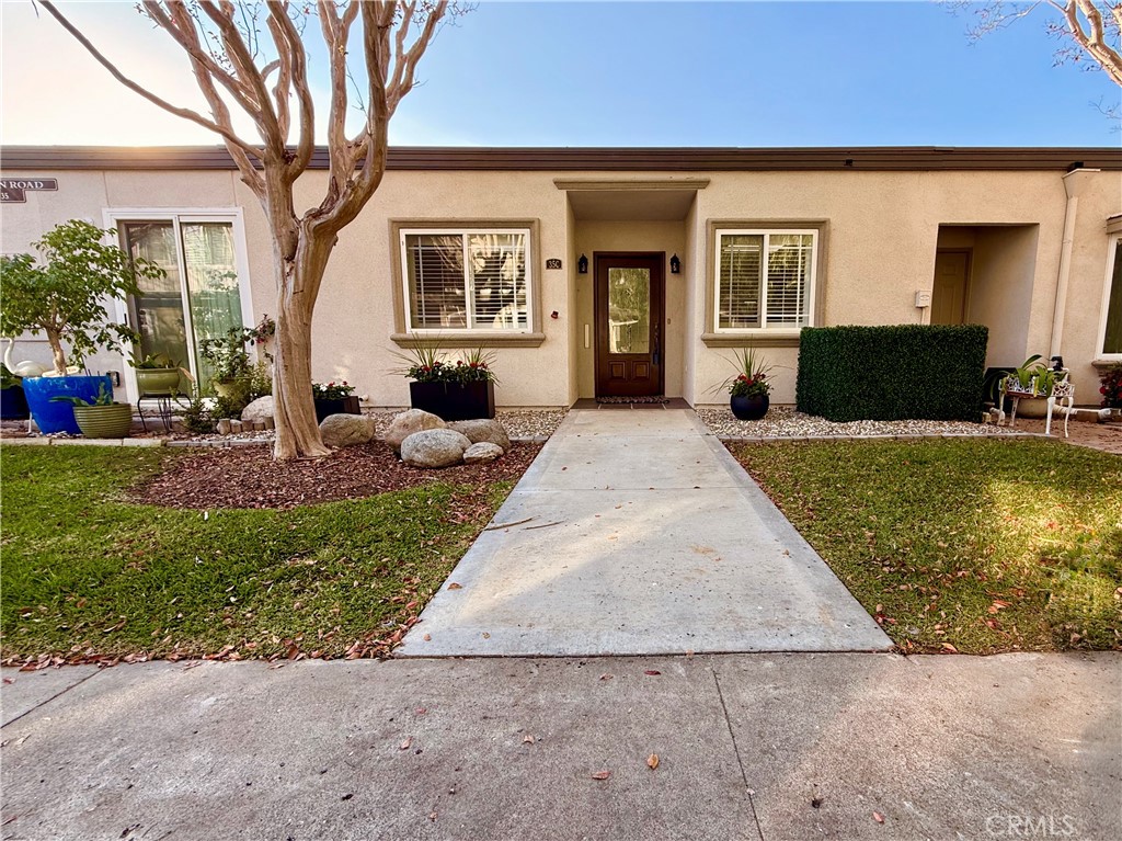 MLS #OC25270381 image #38