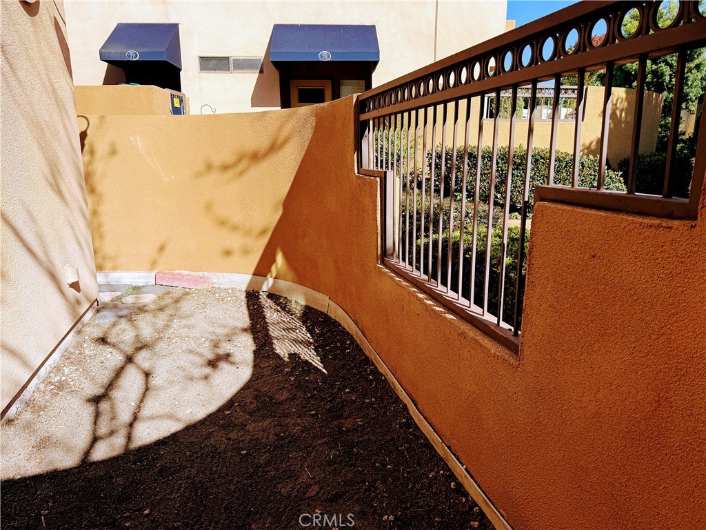 MLS #OC25246415 image #11